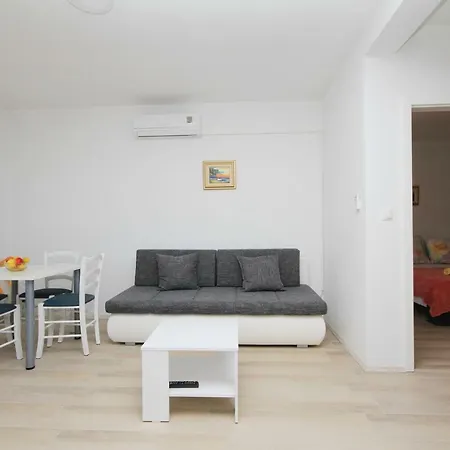Lägenhet Lovre Makarska