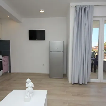 Lovre Apartment *