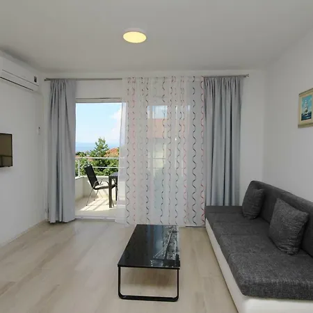 Lovre Makarska