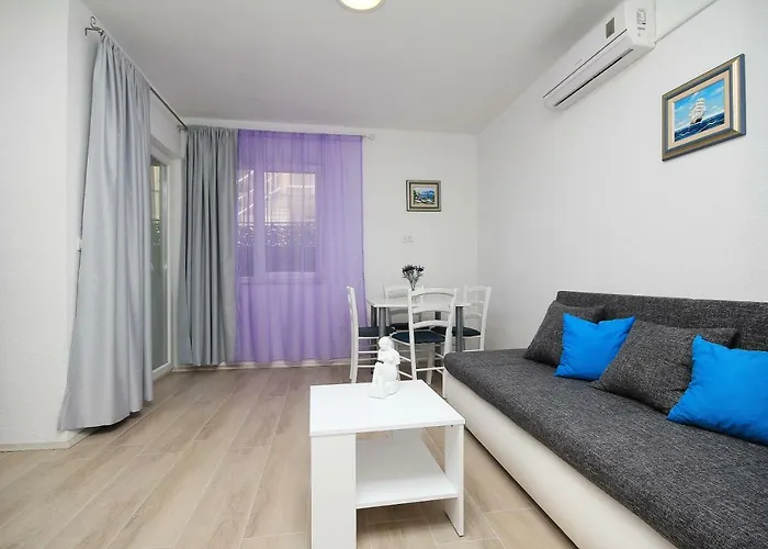 Lovre Apartman Makarska